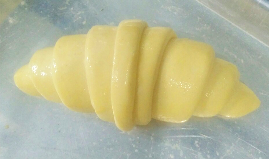 Croissant quấn sẵn 70g